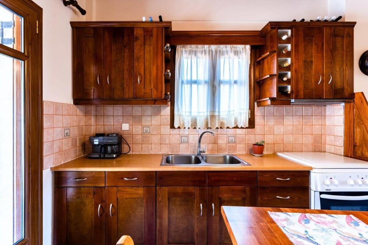 Stemnitsa Stone Residence - Comfy Mountain Getaway Luaran gambar
