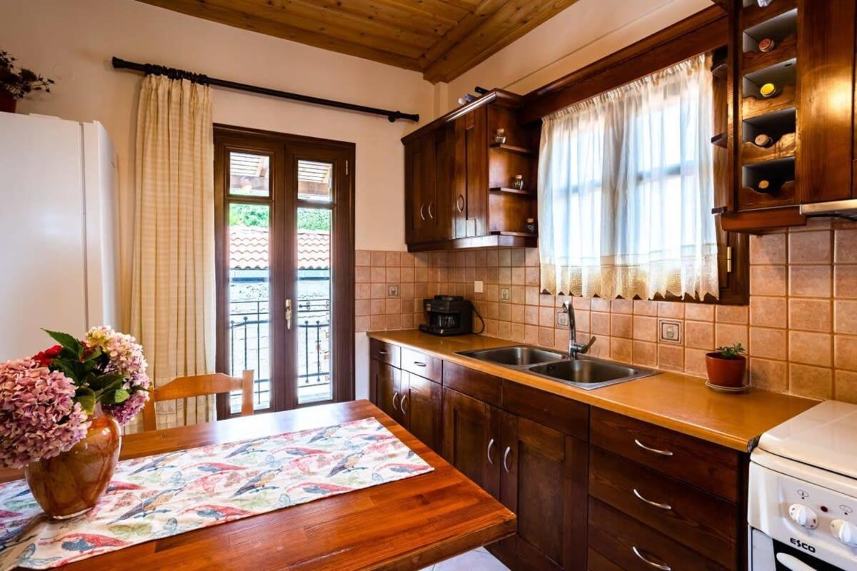 Stemnitsa Stone Residence - Comfy Mountain Getaway Luaran gambar